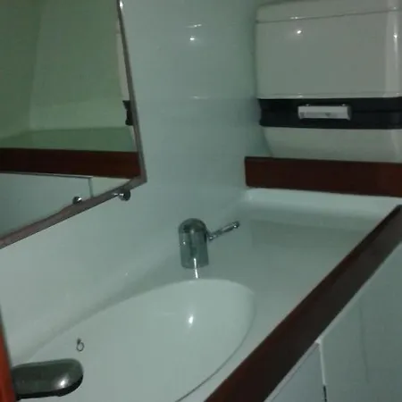 Leyliley Hotel en barco *